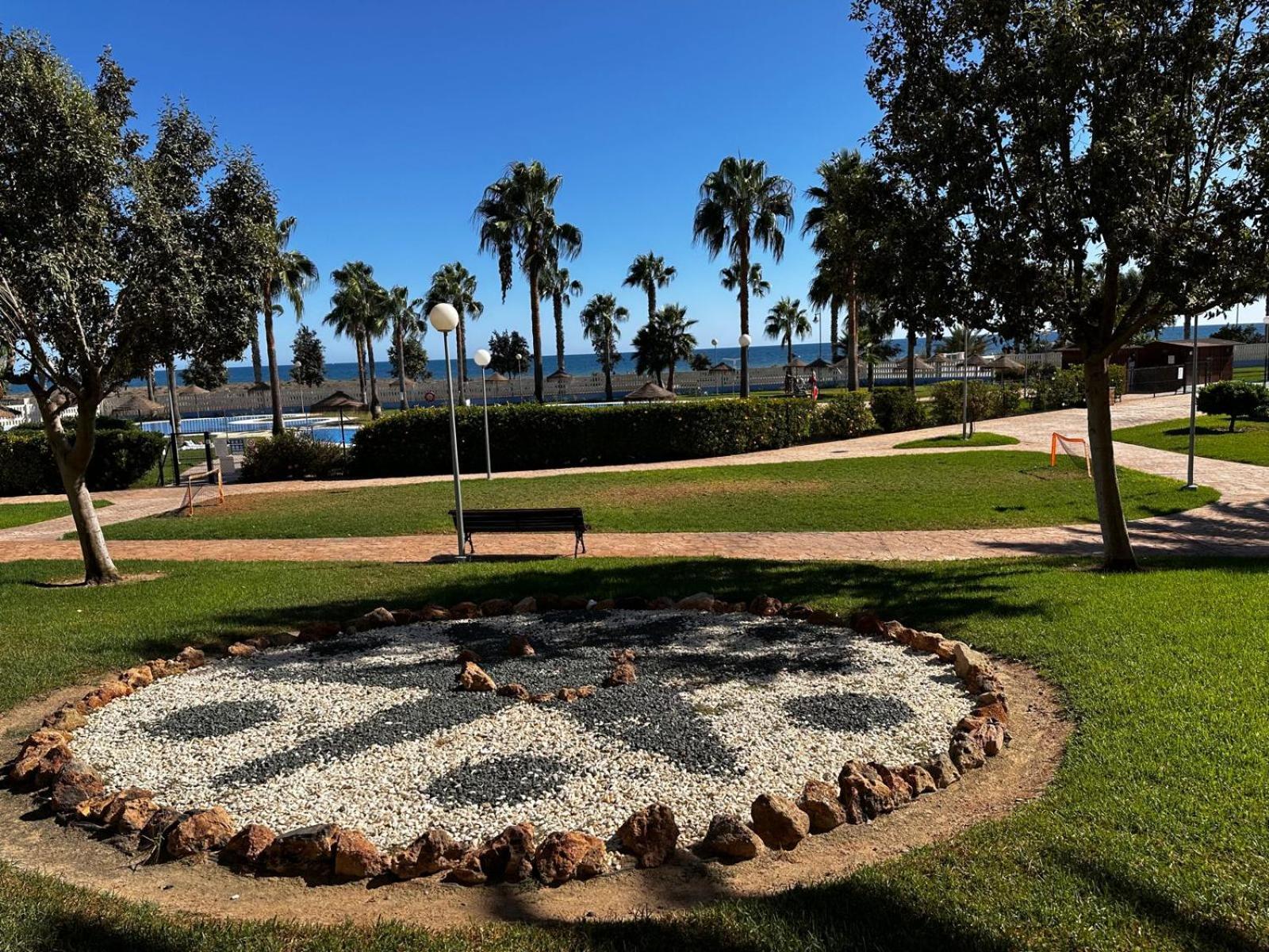 Luxurious Spacious Three Bedroom Apartment On Beachfront Almerimar Extérieur photo