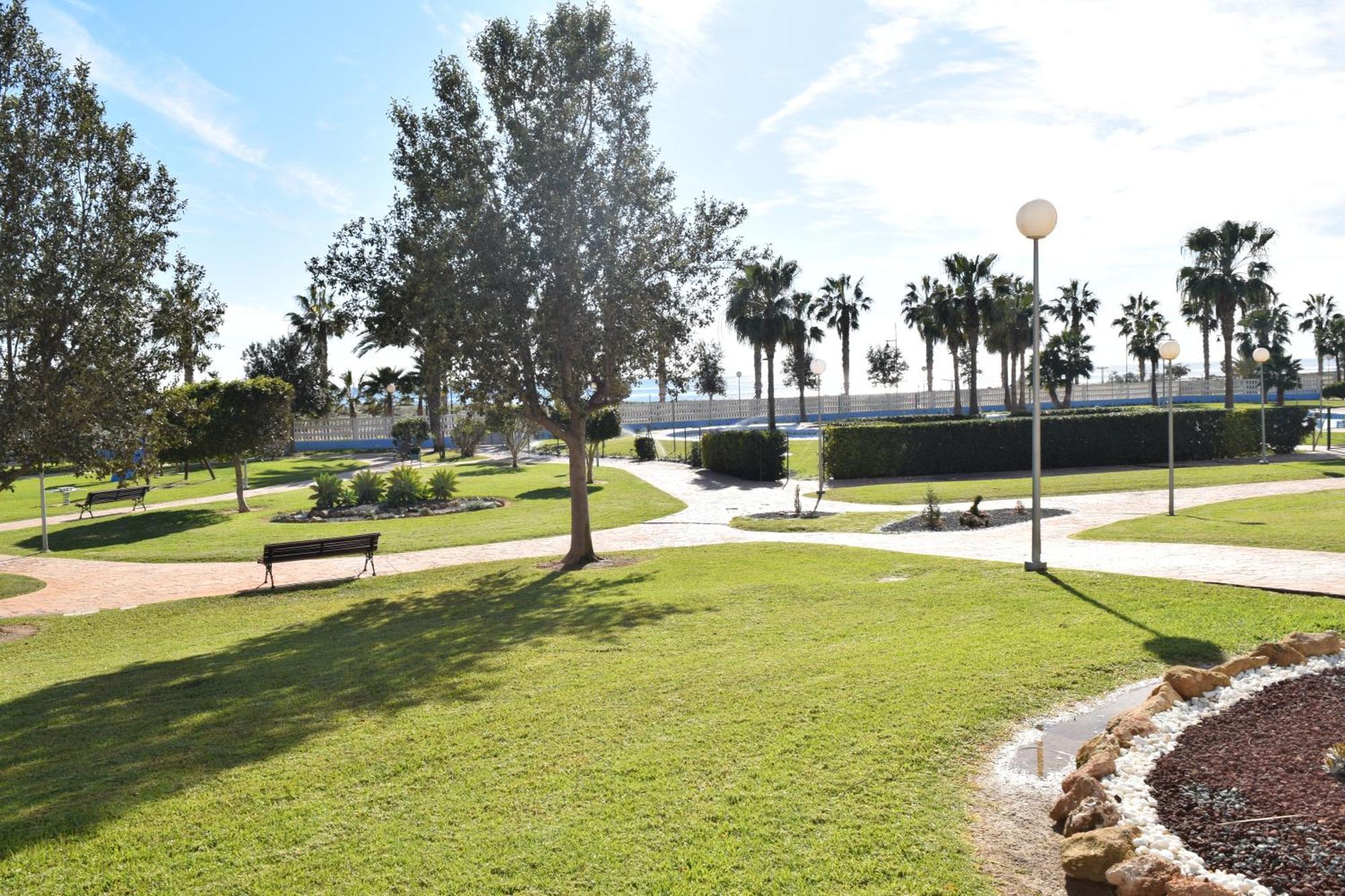 Luxurious Spacious Three Bedroom Apartment On Beachfront Almerimar Extérieur photo